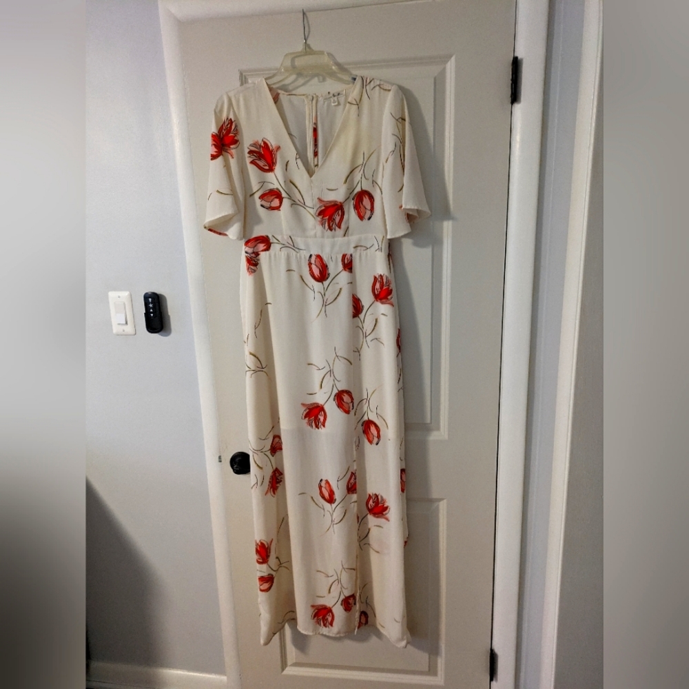 Floral white maxi dress